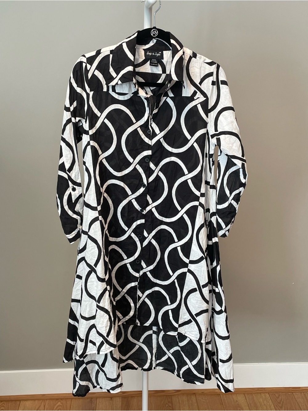 Step In Style Black & White High-Low Shirt Dress